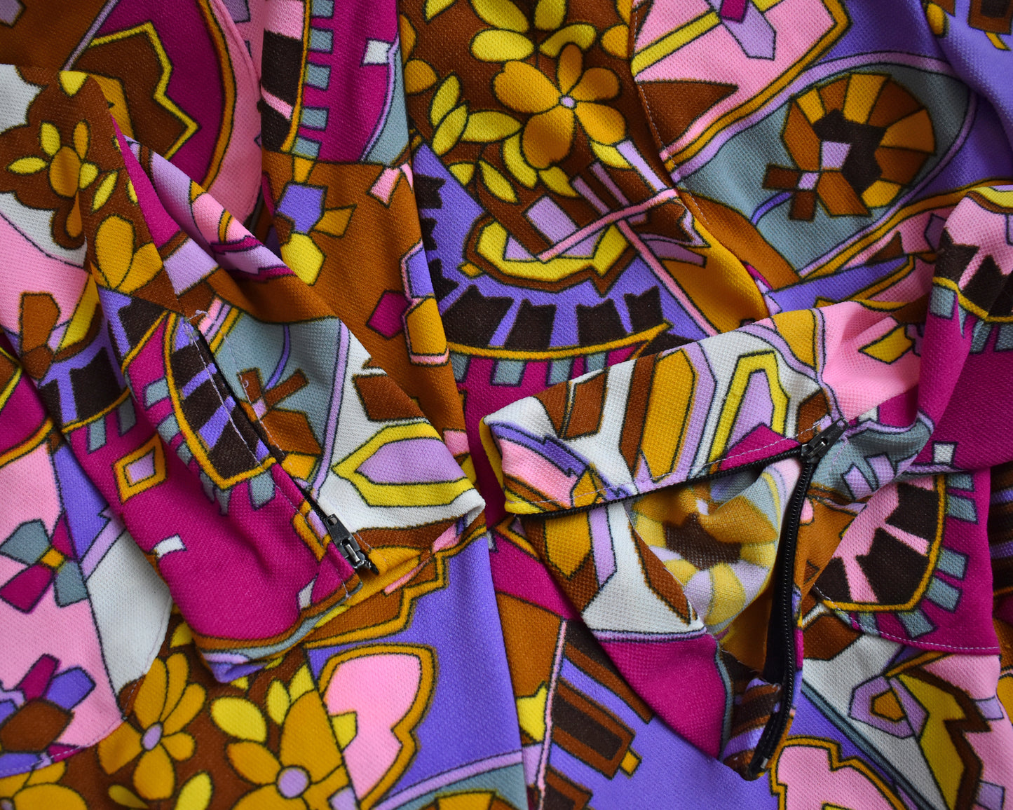 Close up of the small zippers on the cuffs