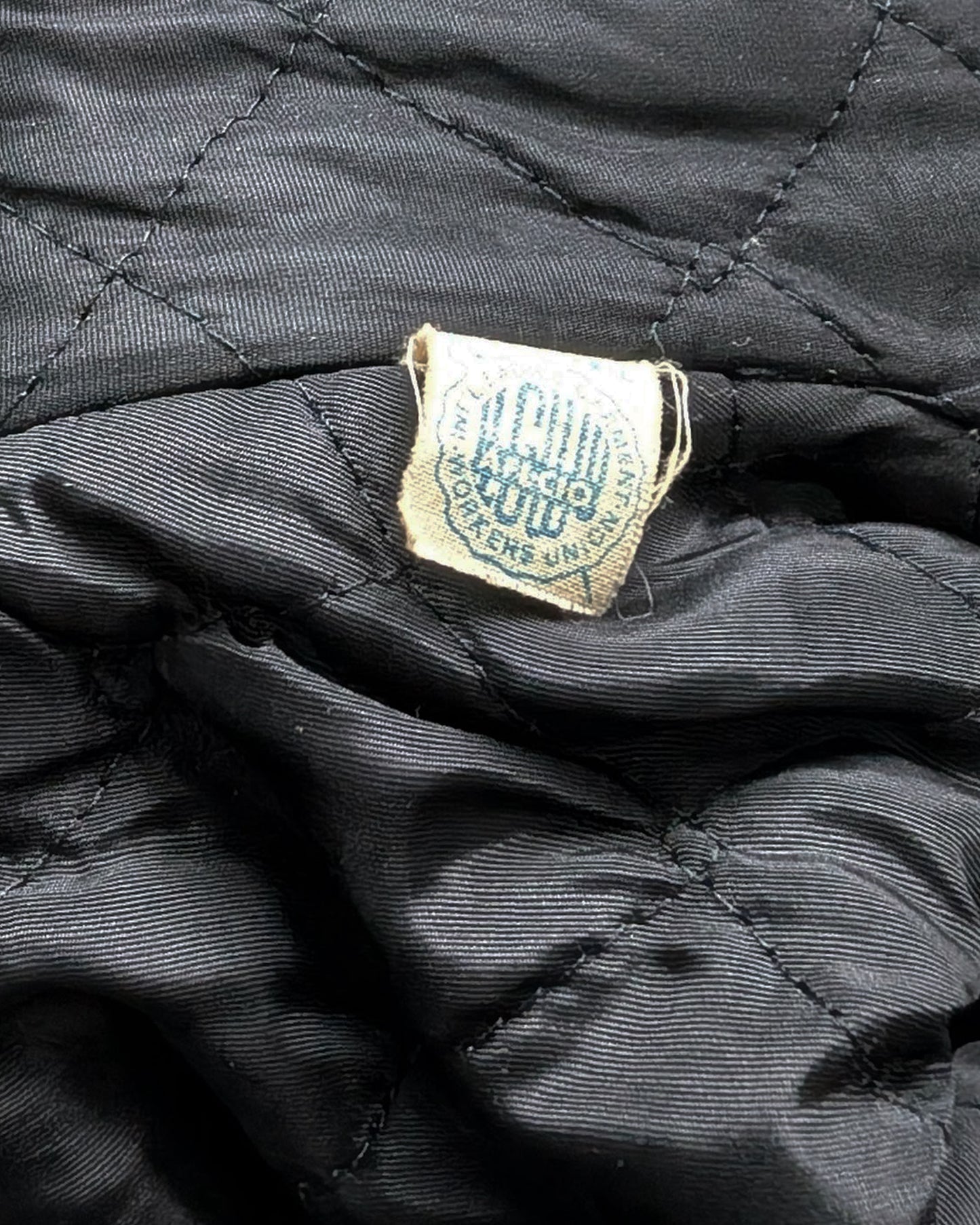 close up of the ILGWU tag