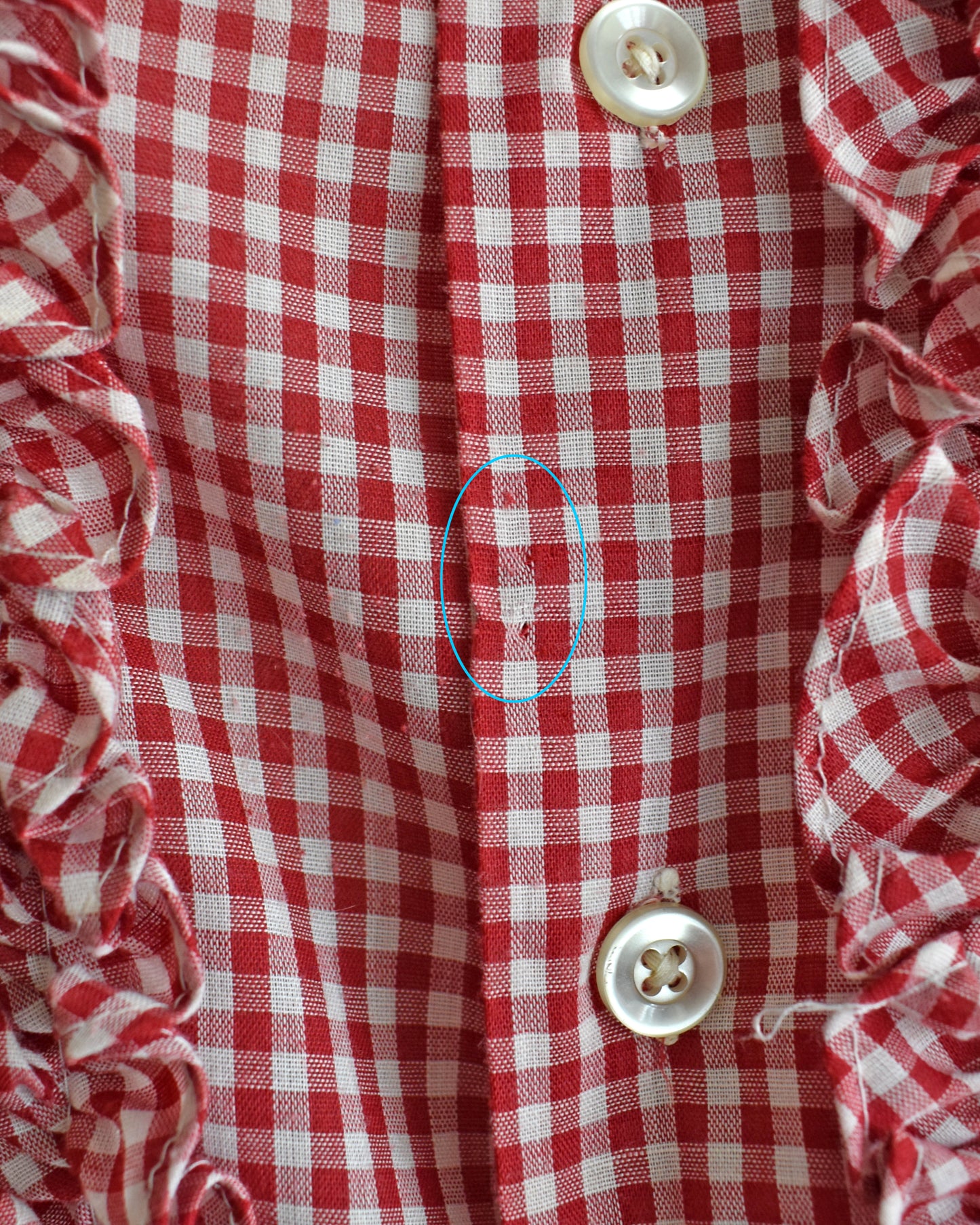 Close up of small snags on the front