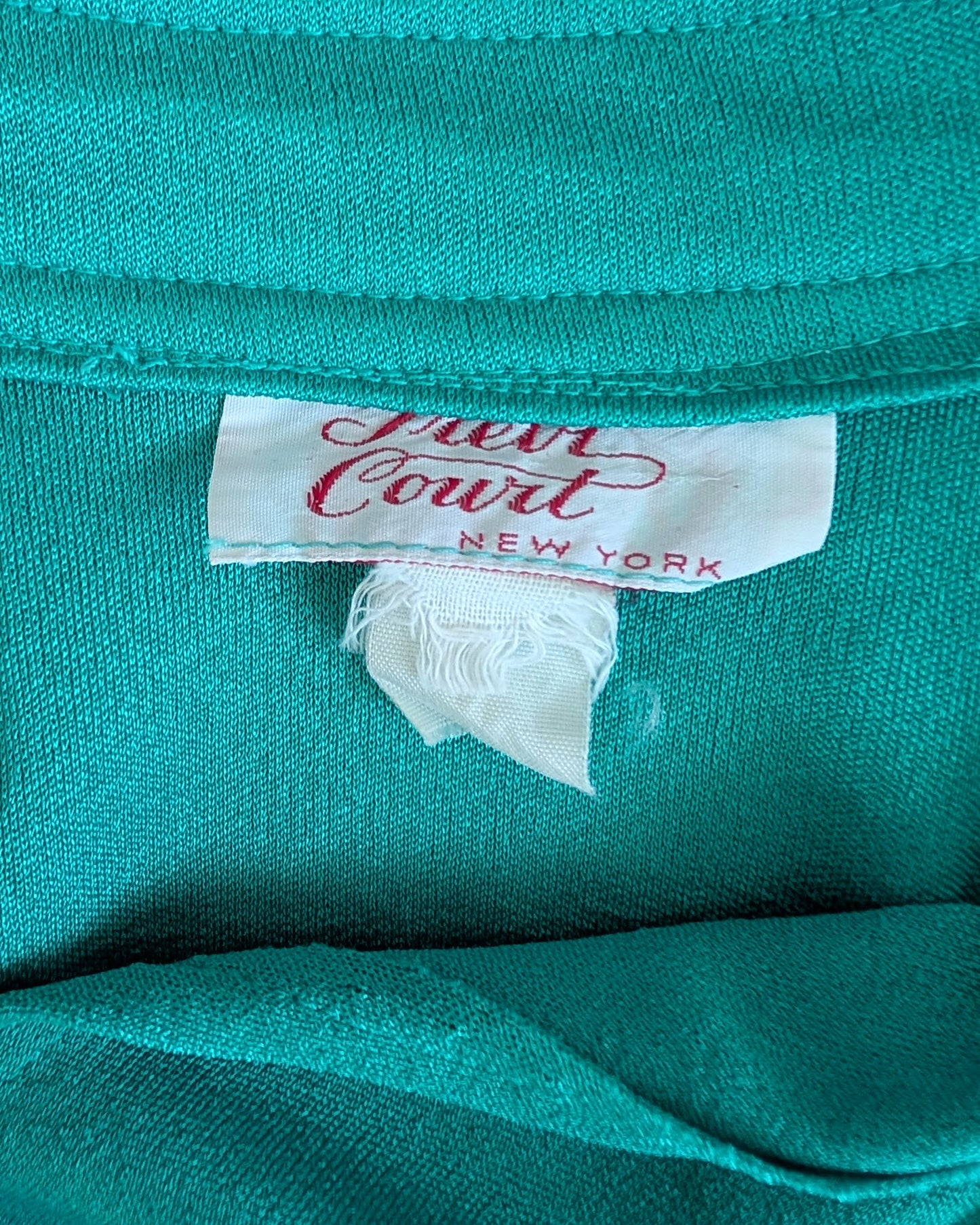 close up of the tag which says Trevi Court