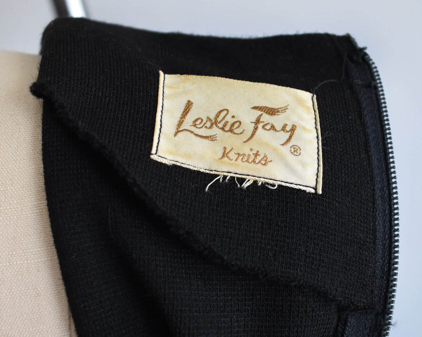 close up of the tag which says Leslie Fay Knits