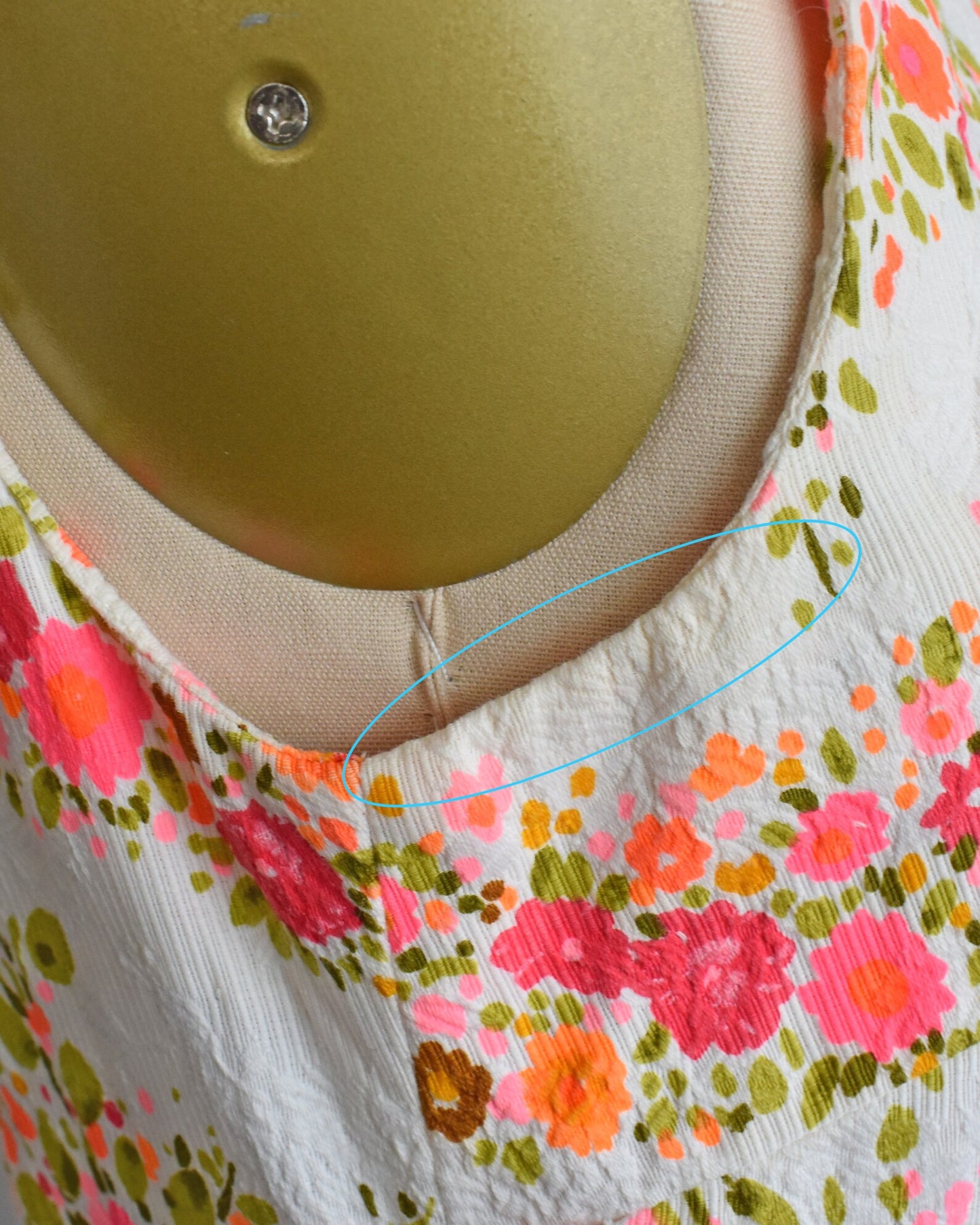 Close up of some slight yellowing under the left underarm.