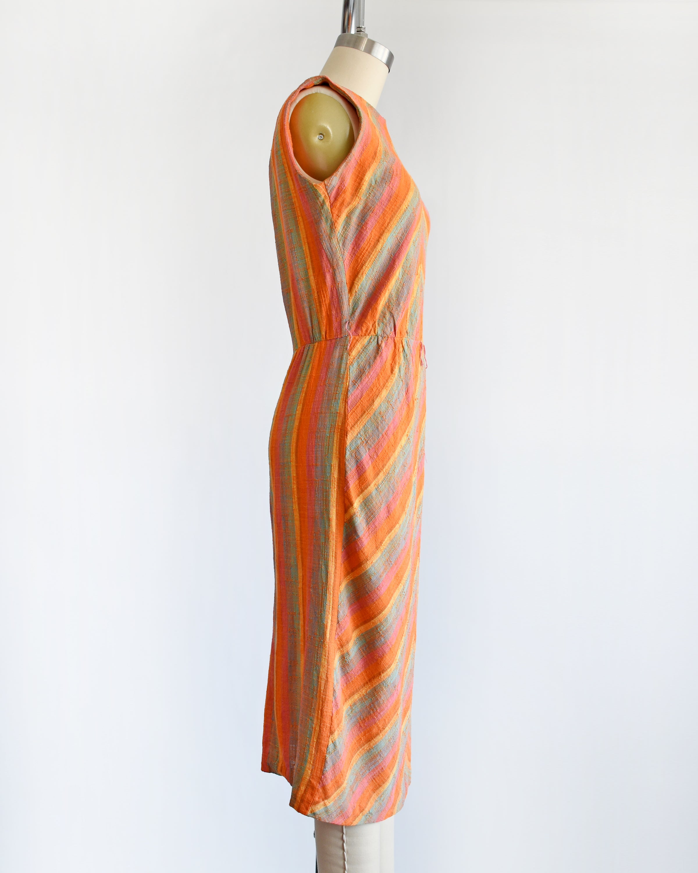 1950's hot vintage rainbow striped dress