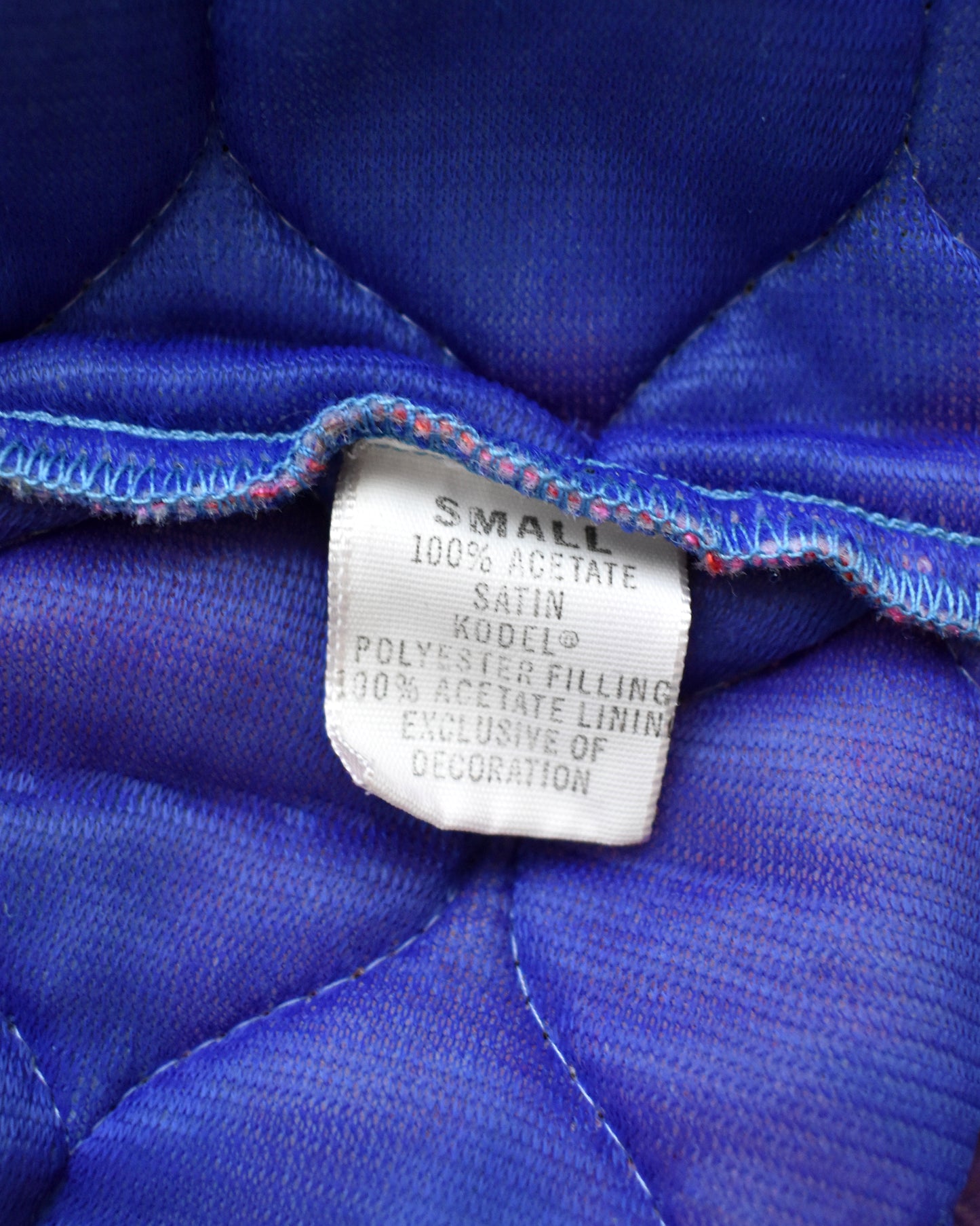 close up of the tag on the inside of the skirt
