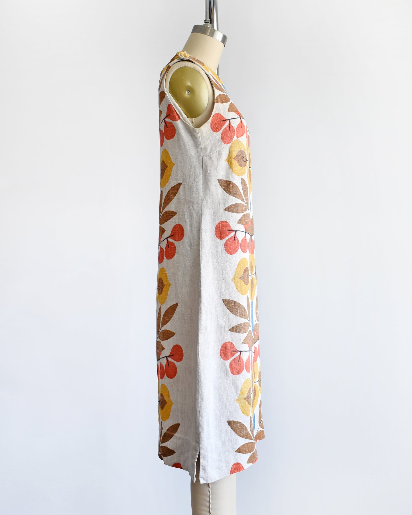 Vintage 1960s Mod Floral Shift Dress Vintage 1960s Mod Floral Shift Dress