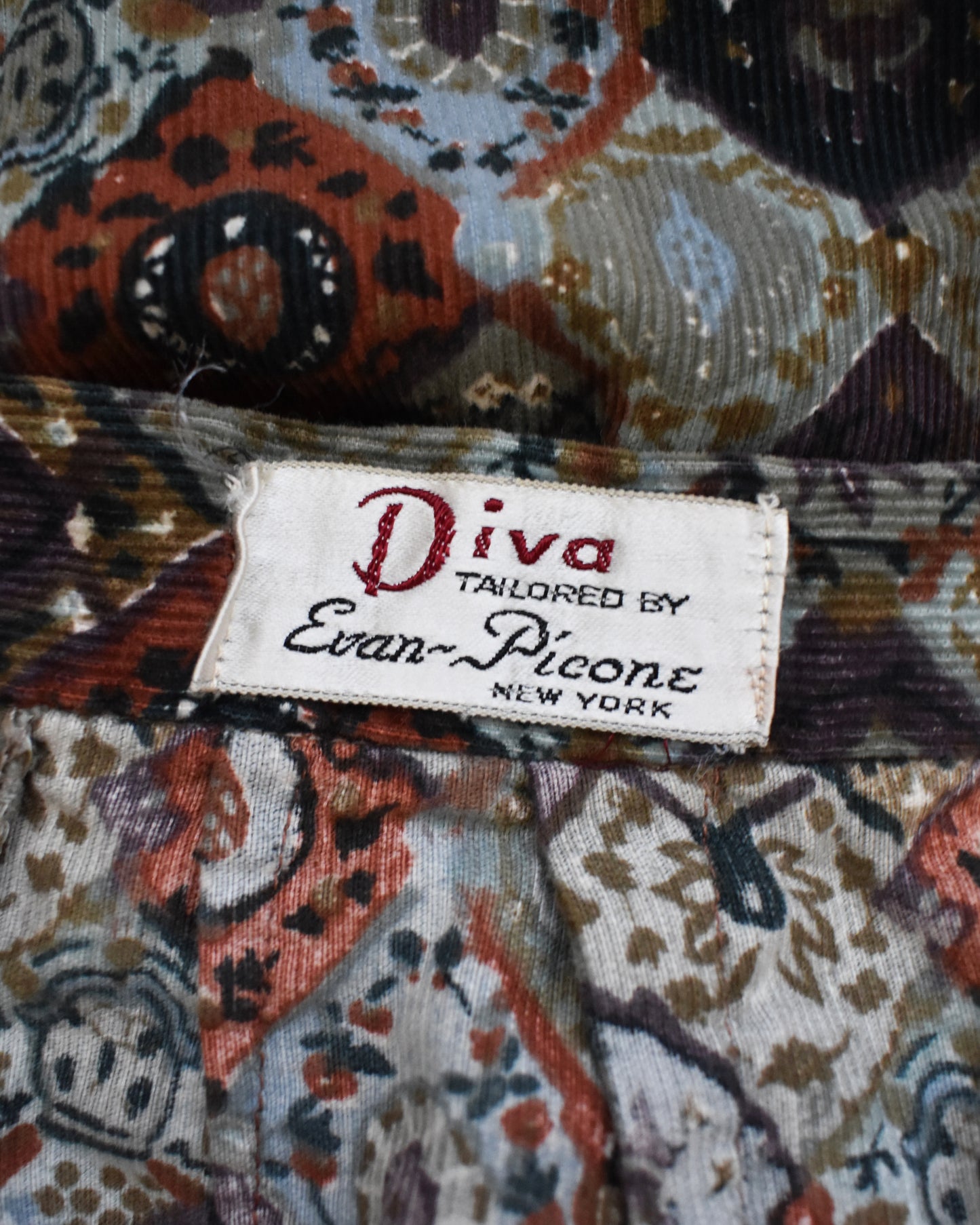 close up of the label with says Diva Tailored by Evan-Picone New York