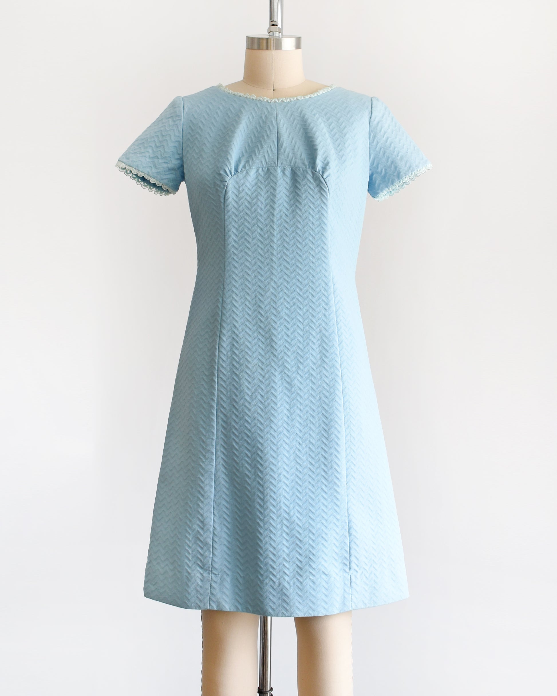60s mod dress MARMALADE Style with Black Panel while the flirty mini length shows off your favorite footwear 1960s & Mod Dresses, Vintage