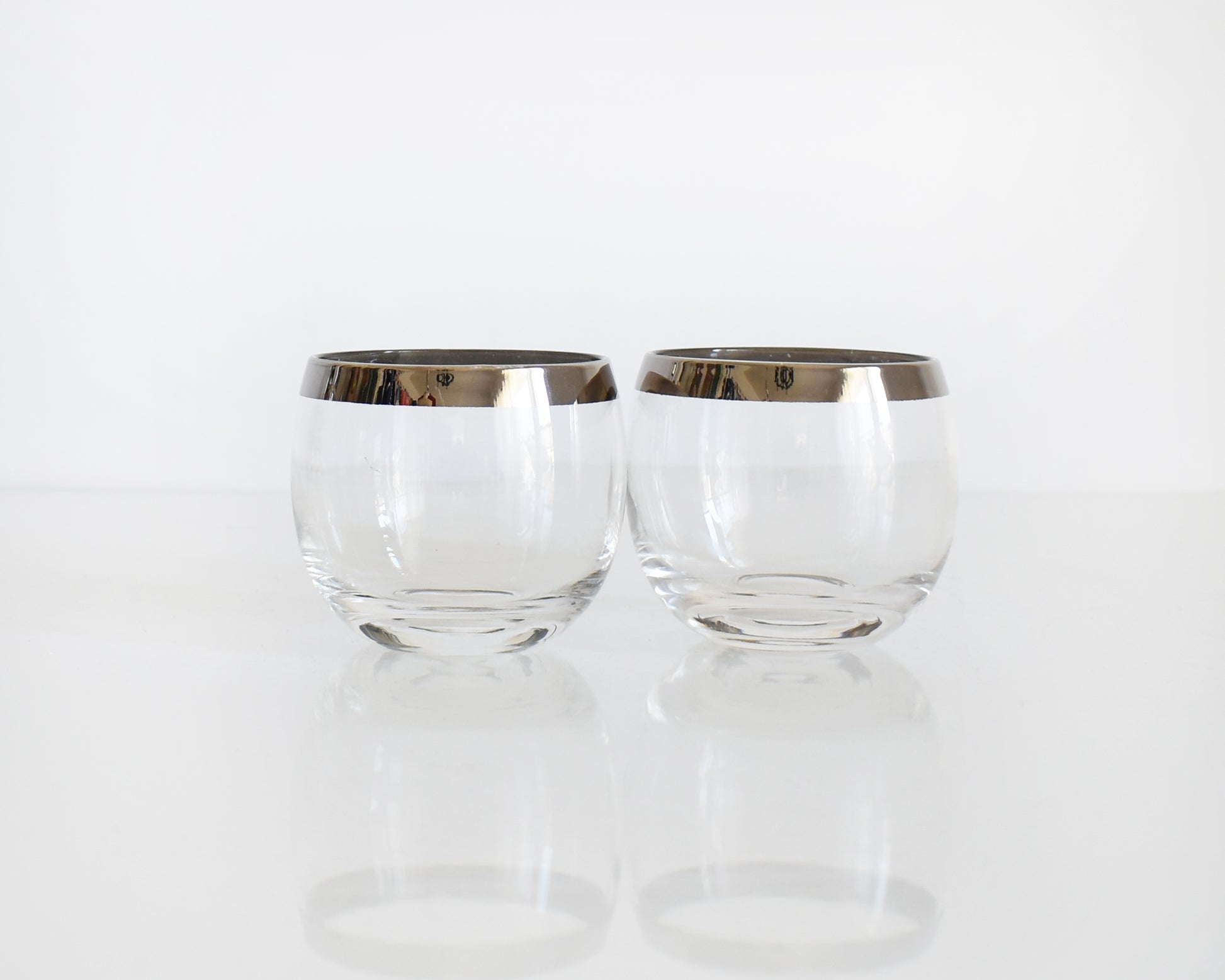 Fantastic pair of 1960's vintage Dorothy Thorpe inspired style roly poly glasses.