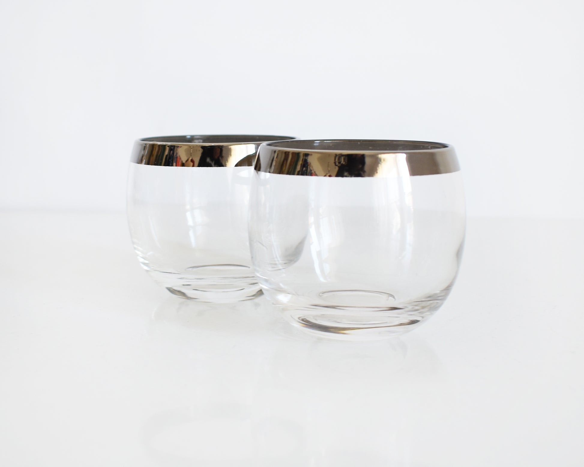 Fantastic pair of 1960's vintage Dorothy Thorpe inspired style roly poly glasses.