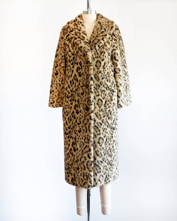 Vintage 1970s Leopard Print Coat by Safari | MEDIUM