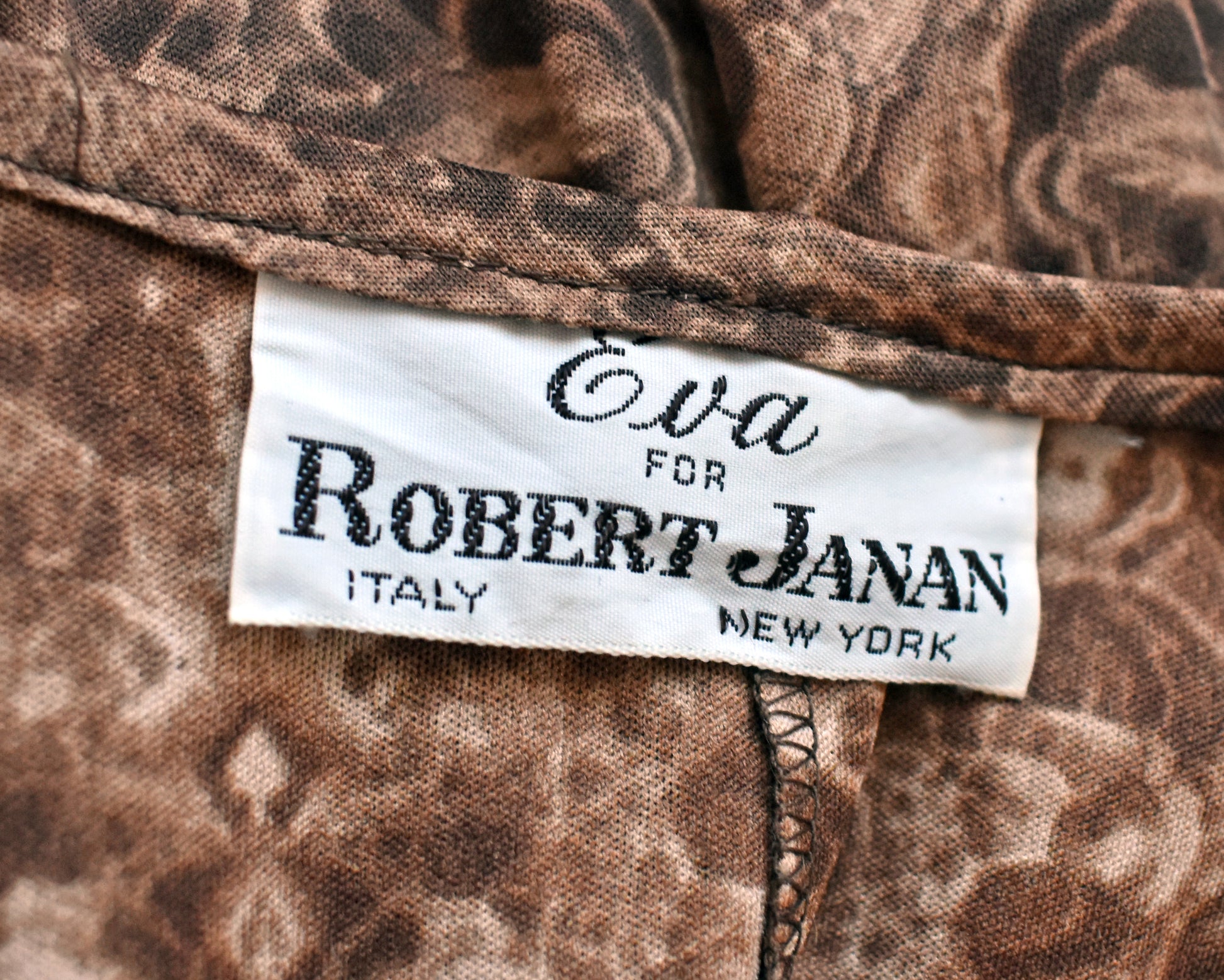 Close up of the tag which says Eva for Robert Janan Italy New York