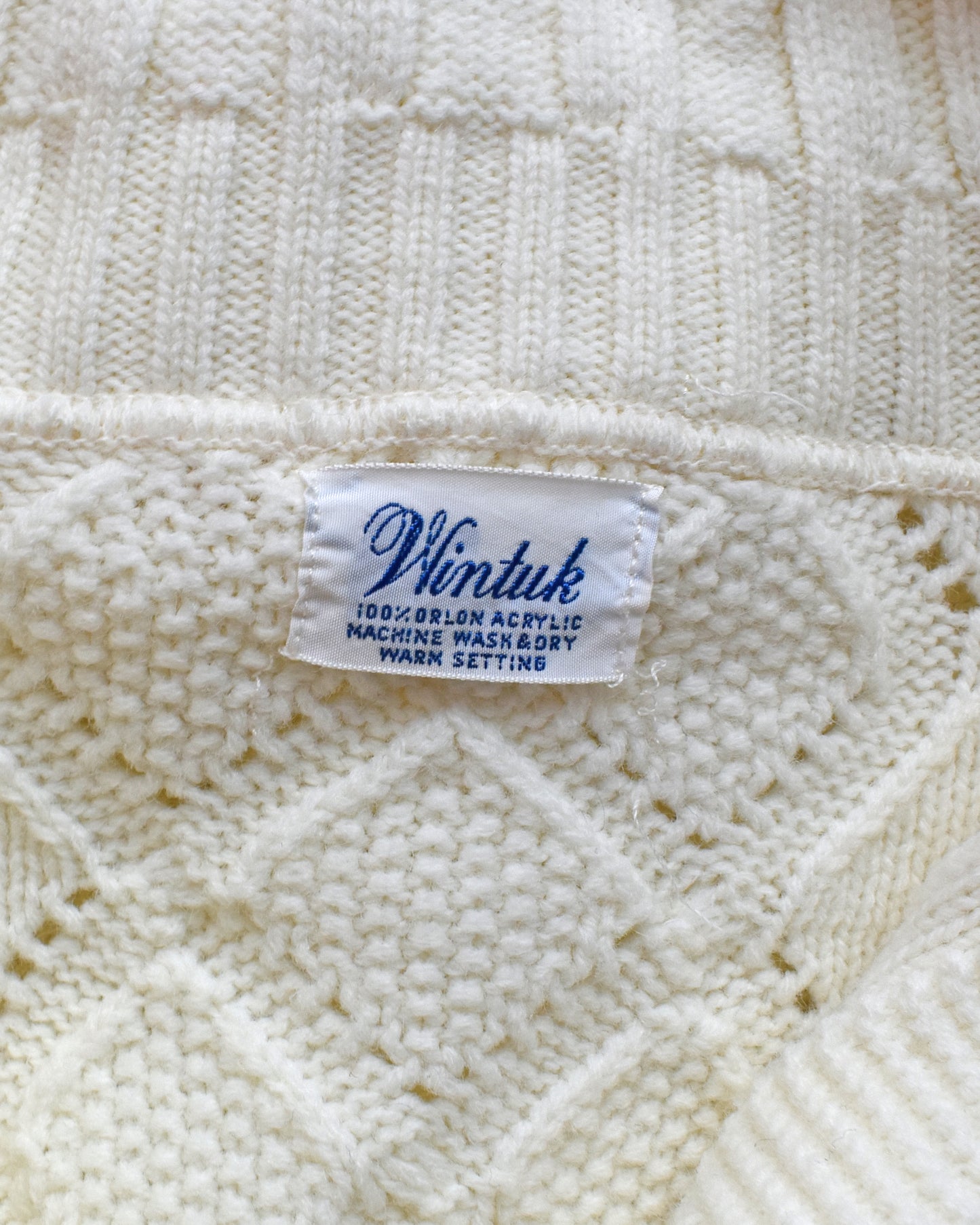 Close up of the Wintuck label