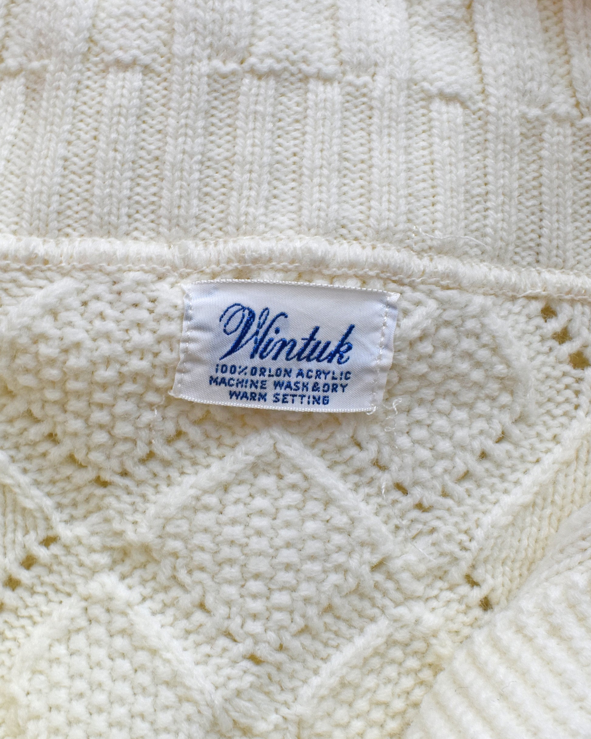 Close up of the Wintuck label