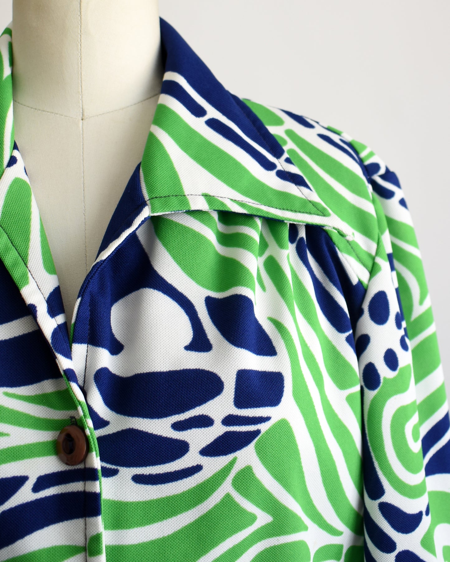 Vintage 1970s Blue & Green Psychedelic Blouse | medium large