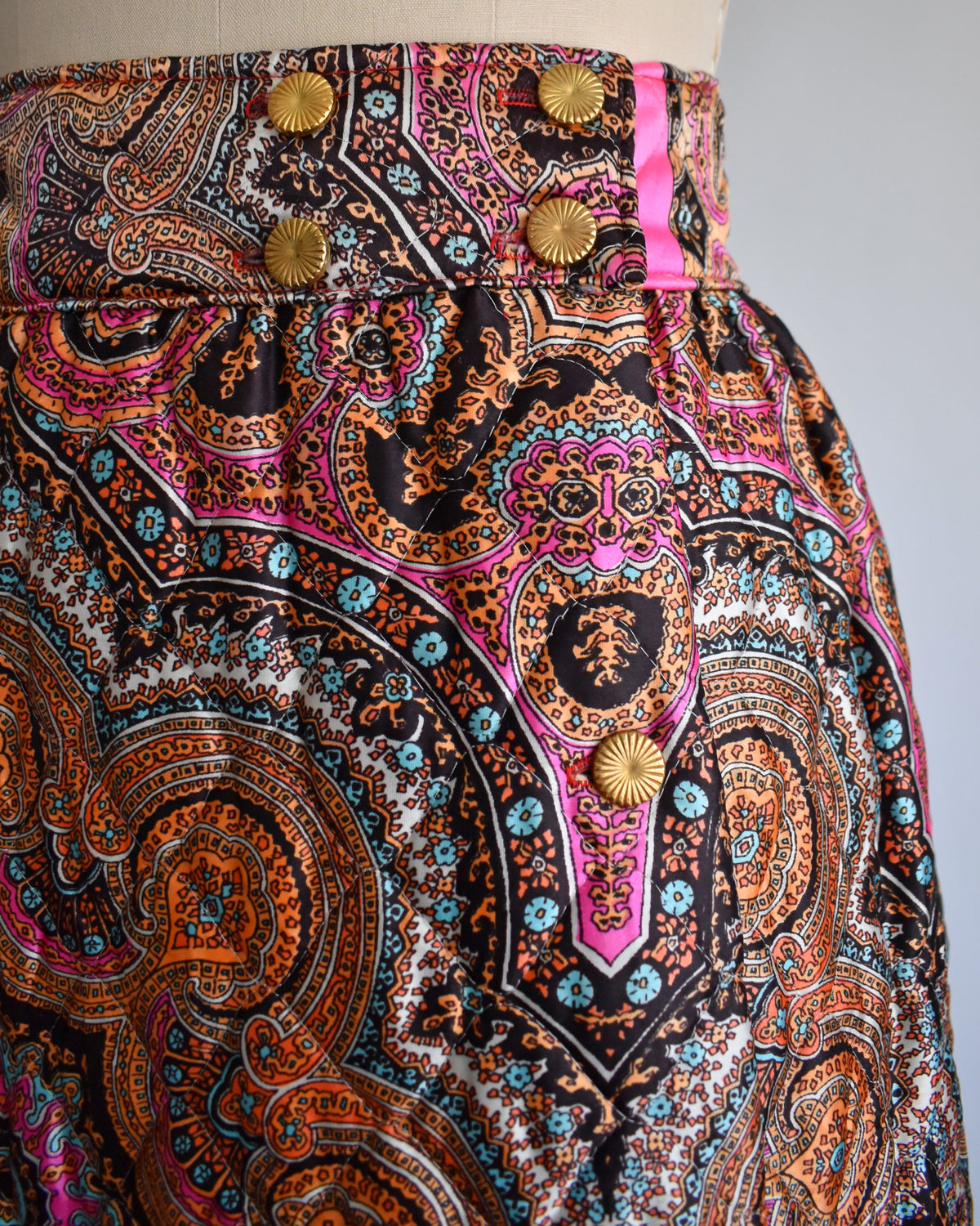 Vintage 1970s Psychedelic Quilted Paisley Maxi Skirt | small medium/medium