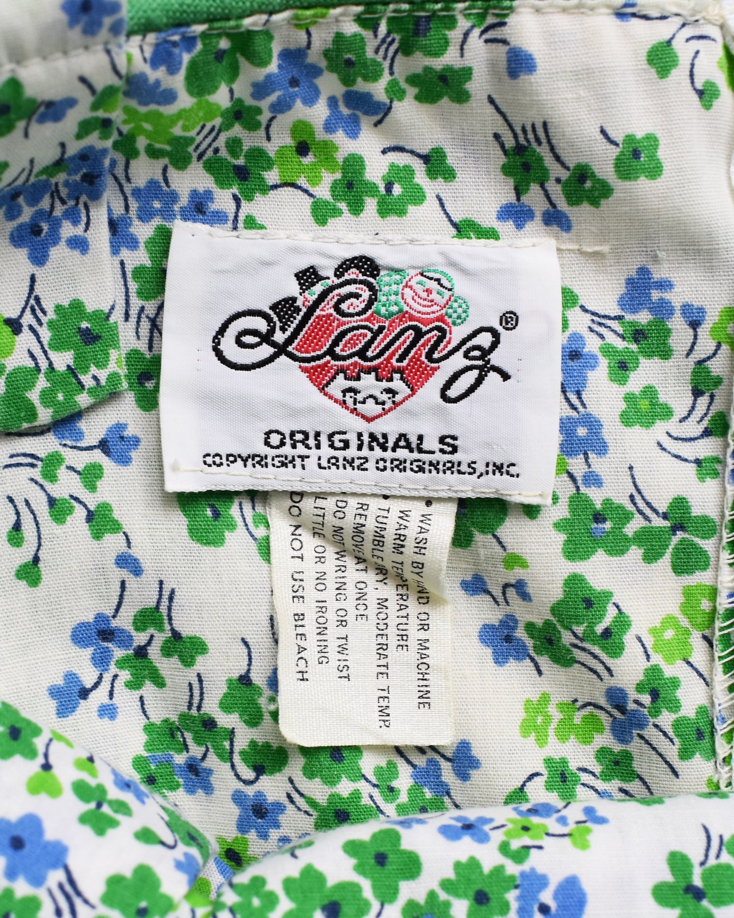 close up of the Lanz Originals label 