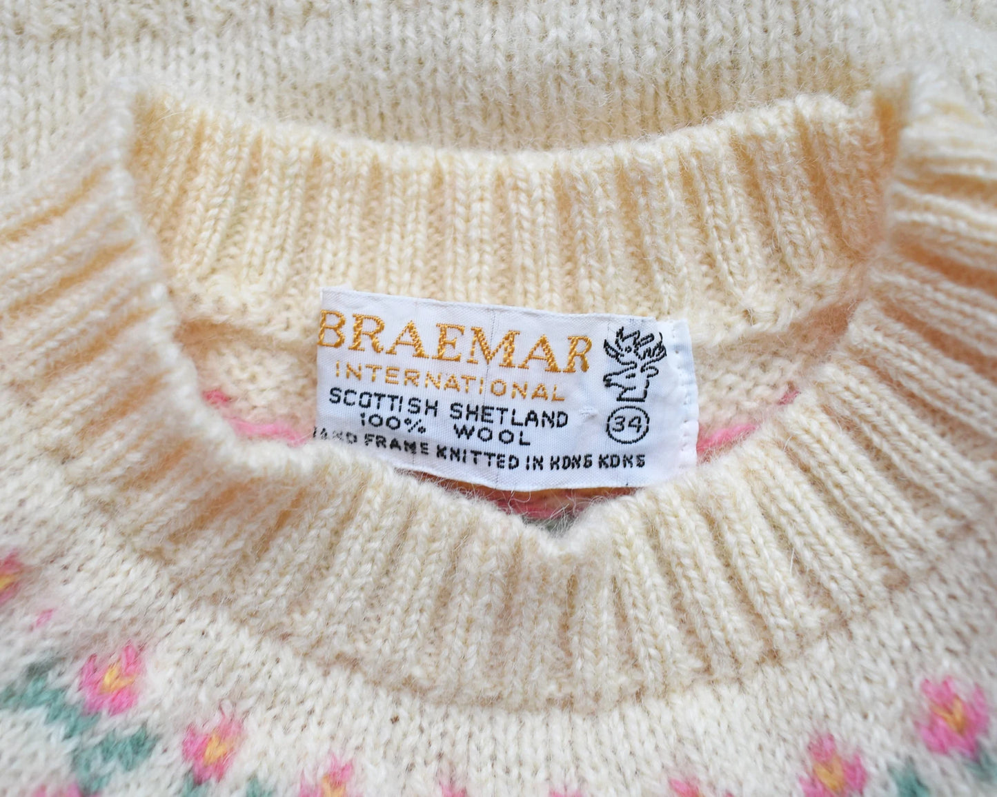 Close up of the tag that says Braemar International